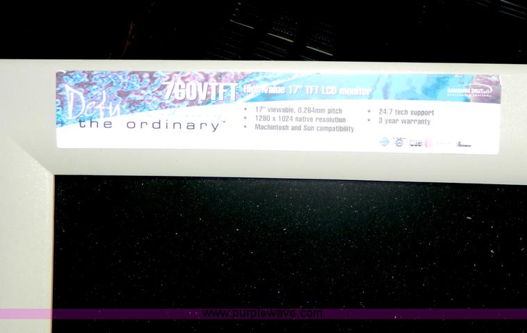 image for item AZ9226 Assorted items