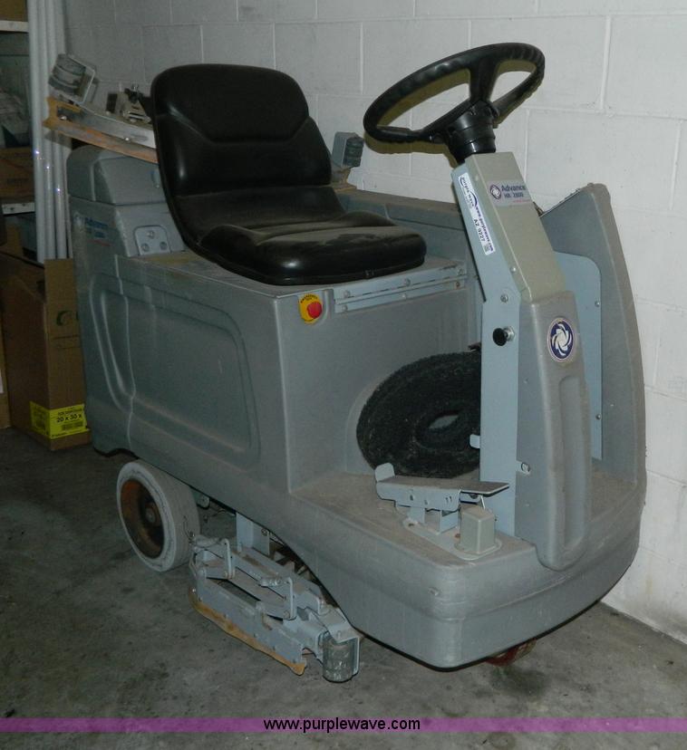 image for item AZ9227 Advance HR2800 floor scrubber