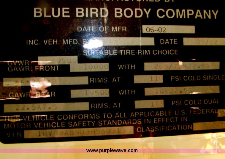 image for item D7451 2003 International 3800 school bus