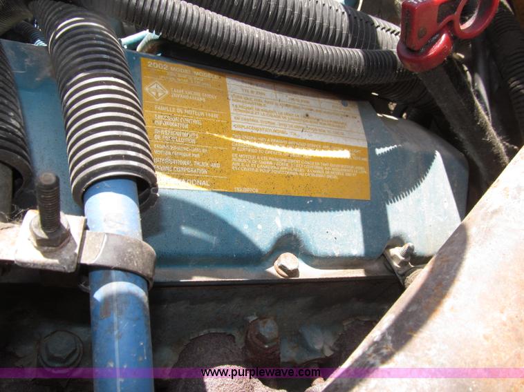 image for item D7451 2003 International 3800 school bus