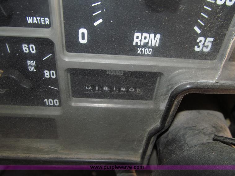 image for item D7457 1998 International 3800 Thomas school bus