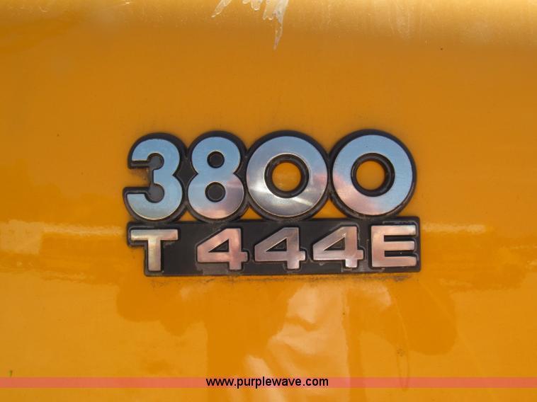 image for item D7457 1998 International 3800 Thomas school bus