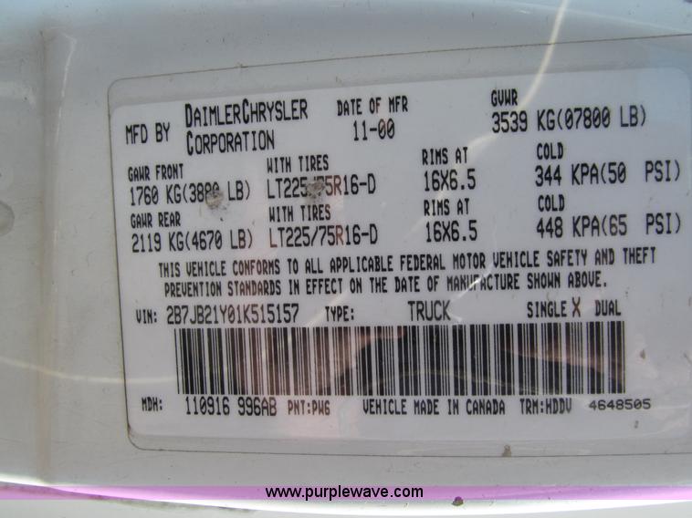 image for item E4554 2001 Dodge Ram Van 2500 van