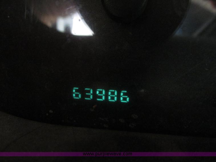 image for item E4554 2001 Dodge Ram Van 2500 van