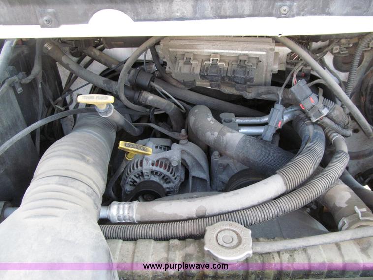 image for item E4554 2001 Dodge Ram Van 2500 van