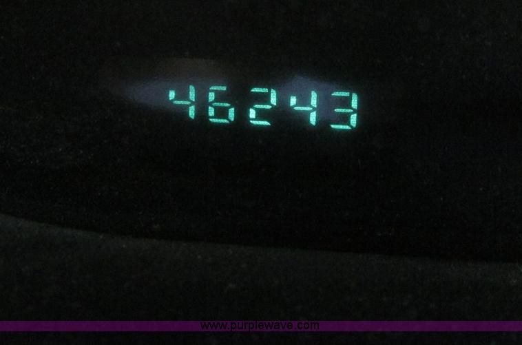 image for item E4555 2001 Dodge Ram Van 2500 van