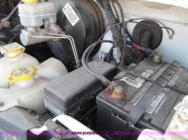 image for item E4555 2001 Dodge Ram Van 2500 van