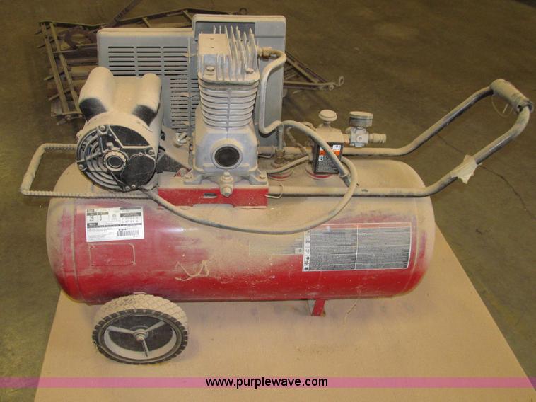 image for item E4577 Portable Cable air compressor