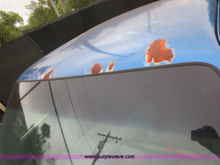 image for item F6678 1993 Dodge Dakota Club Cab pickup truck