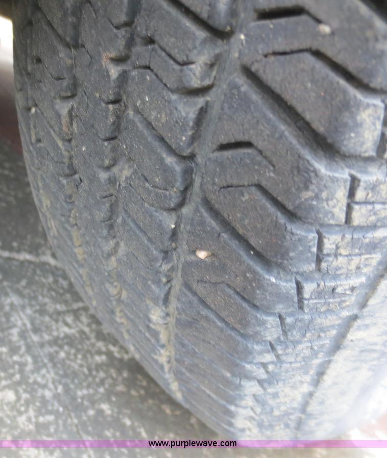 image for item F6680 1986 Toyota Camry LE