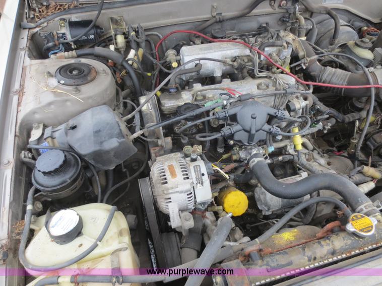 image for item F6680 1986 Toyota Camry LE