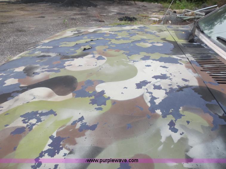 image for item F6681 1990 Mazda B2200 Cab Plus pickup truck