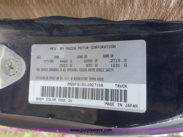 image for item F6681 1990 Mazda B2200 Cab Plus pickup truck