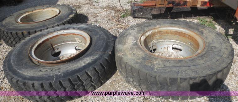 image for item F6683 Assorted tires and wheels