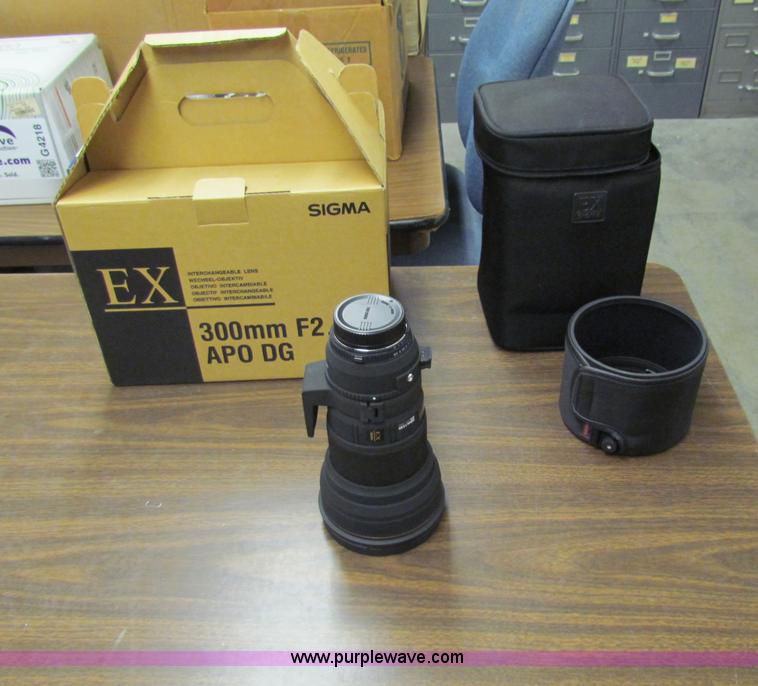 image for item G4213 Sigma F2.8 AP0 DG camera lense