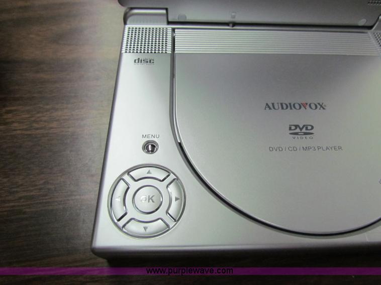 image for item G4215 Audiovox 7" LCD CD/MP3/DVD player