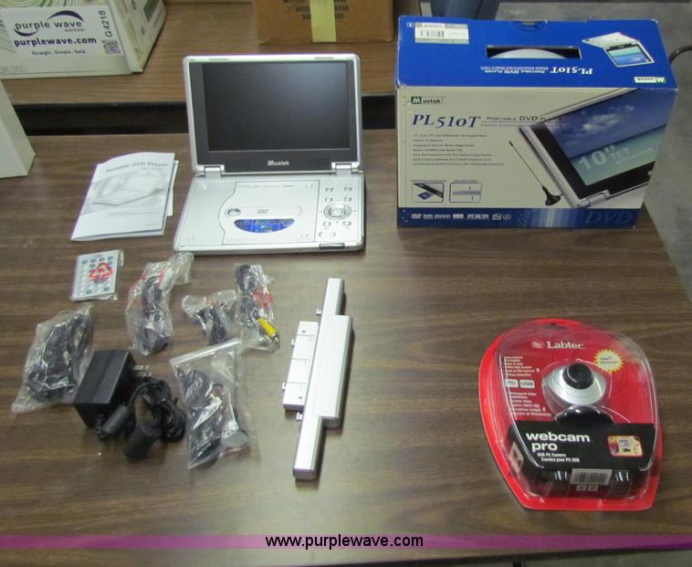 image for item G4219 Mustek PL510T portable DVD player