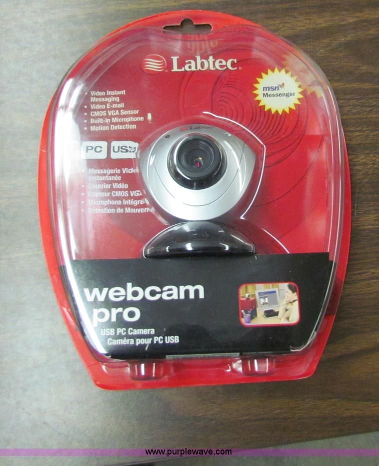 image for item G4219 Mustek PL510T portable DVD player