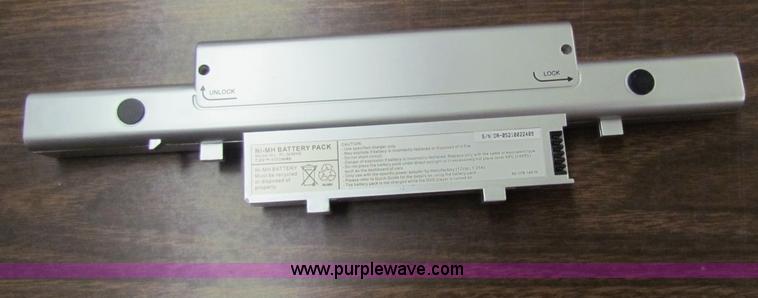 image for item G4219 Mustek PL510T portable DVD player