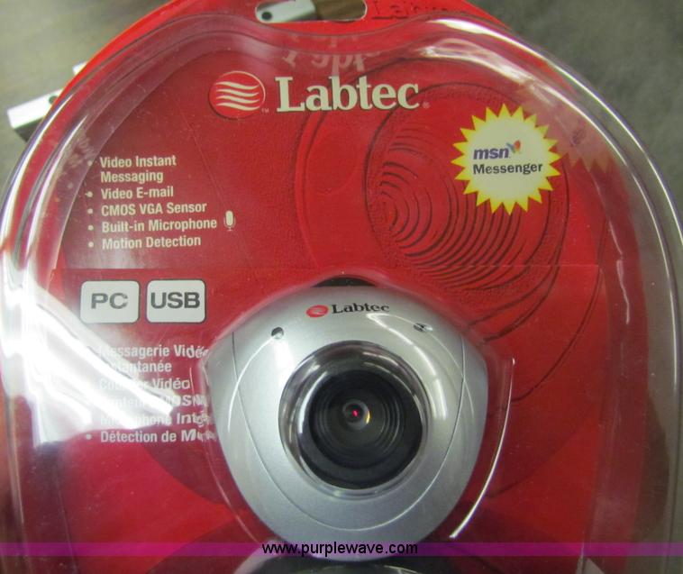 image for item G4219 Mustek PL510T portable DVD player