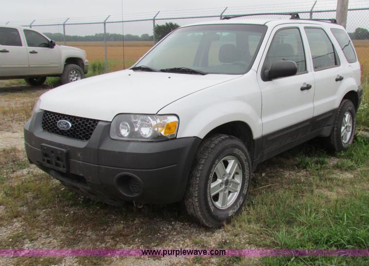 image for item G4221 2006 Ford Escape XLS