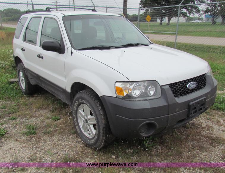image for item G4221 2006 Ford Escape XLS