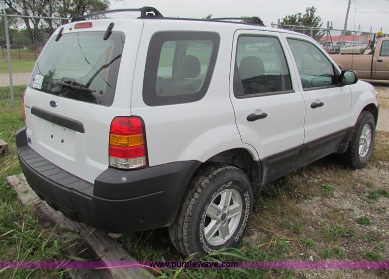 image for item G4221 2006 Ford Escape XLS