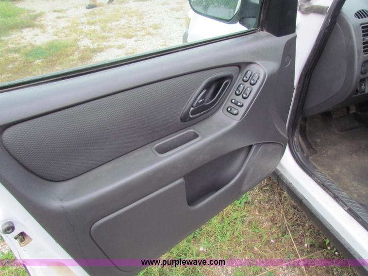 image for item G4221 2006 Ford Escape XLS