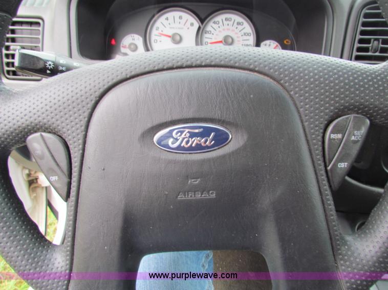 image for item G4221 2006 Ford Escape XLS