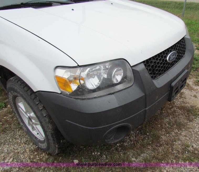 image for item G4221 2006 Ford Escape XLS