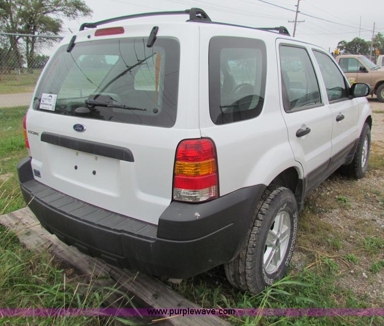 image for item G4221 2006 Ford Escape XLS