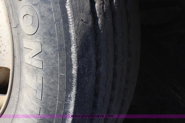 image for item H6896 1991 Mack CH613 dump truck