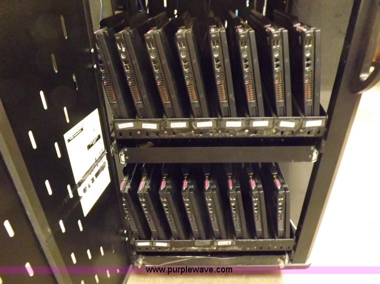 image for item H7149 (16) IBM Thinkpad R51 2888-2RU laptop computers