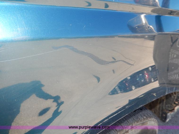 image for item H9638 1997 Ford F350 XL flatbed truck