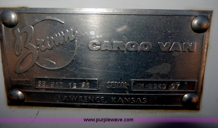 image for item H9640 1997 Ford F350 XL box truck