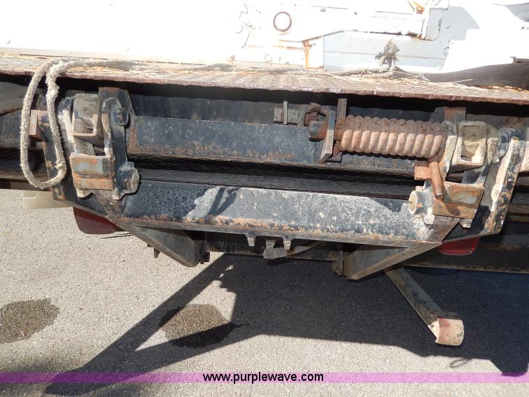 image for item H9640 1997 Ford F350 XL box truck