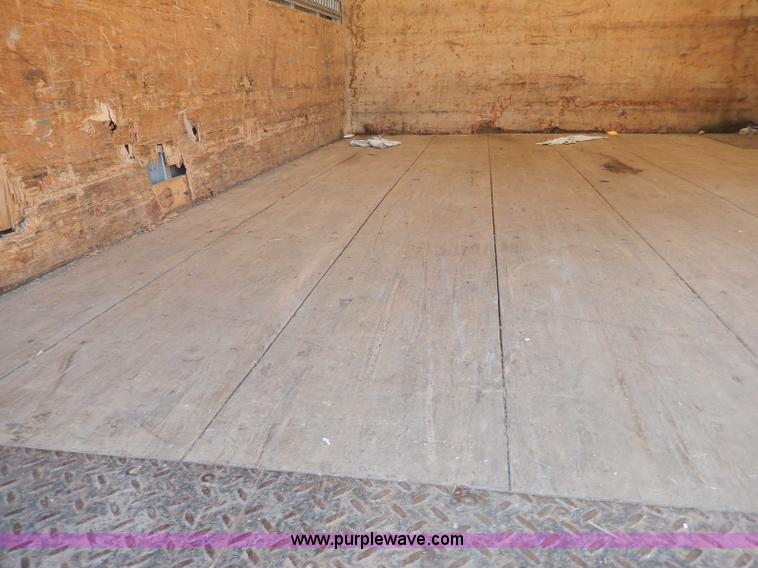 image for item H9640 1997 Ford F350 XL box truck