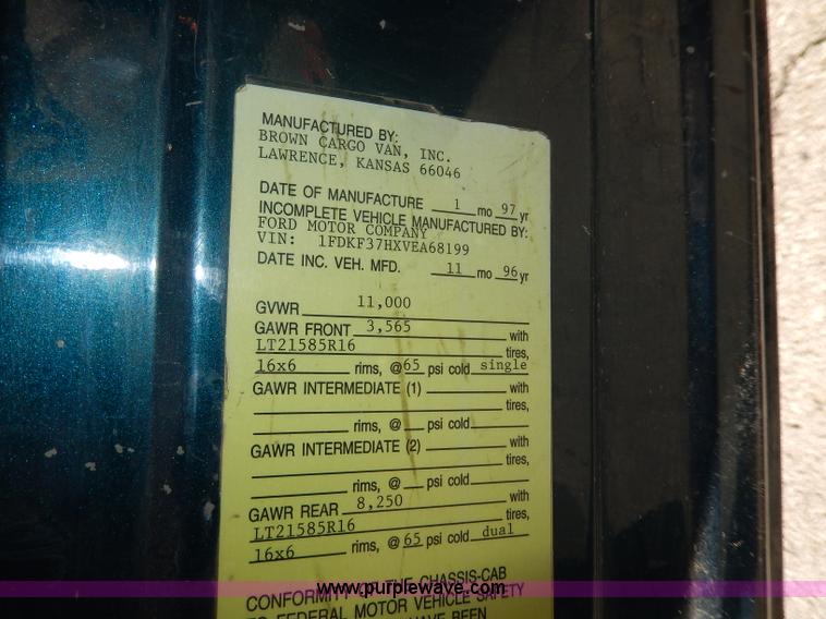 image for item H9640 1997 Ford F350 XL box truck