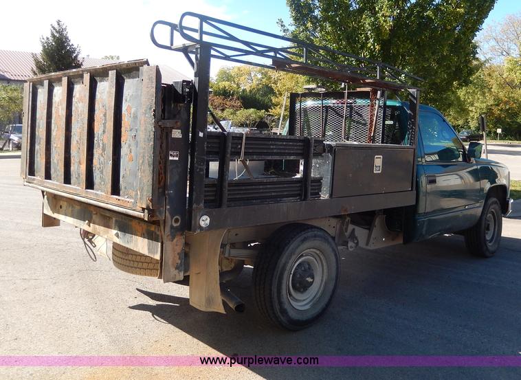 image for item H9641 1998 Chevrolet Cheyenne 2500 flatbed truck