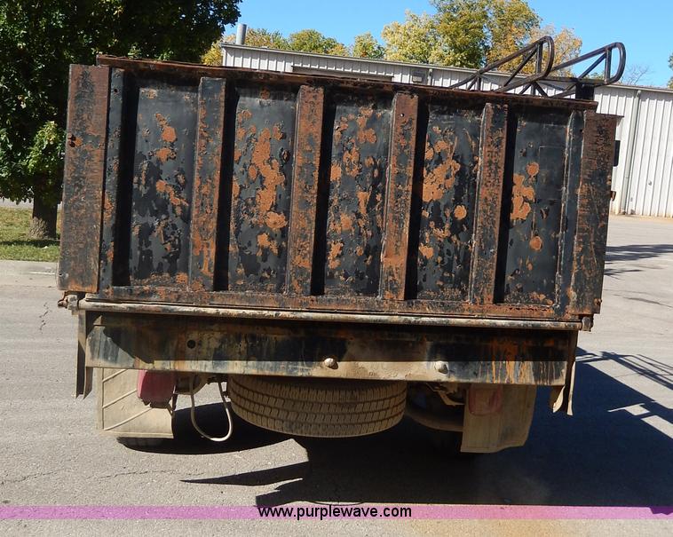 image for item H9641 1998 Chevrolet Cheyenne 2500 flatbed truck