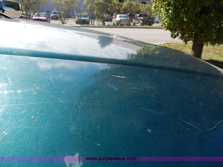 image for item H9641 1998 Chevrolet Cheyenne 2500 flatbed truck