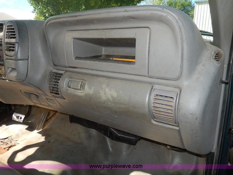 image for item H9641 1998 Chevrolet Cheyenne 2500 flatbed truck