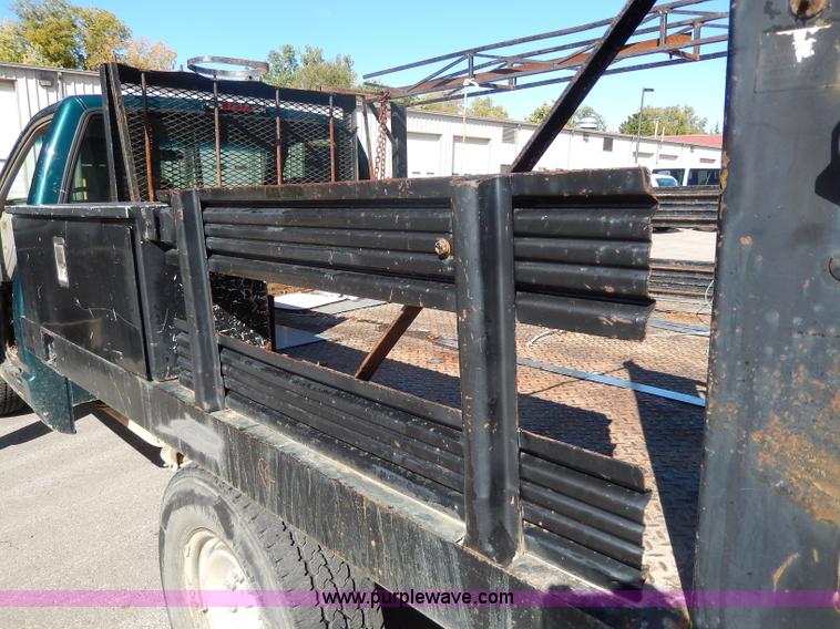 image for item H9641 1998 Chevrolet Cheyenne 2500 flatbed truck