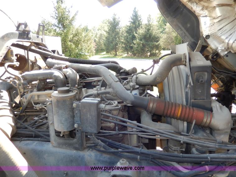 image for item I4304 1992 Isuzu FVR7MF water truck