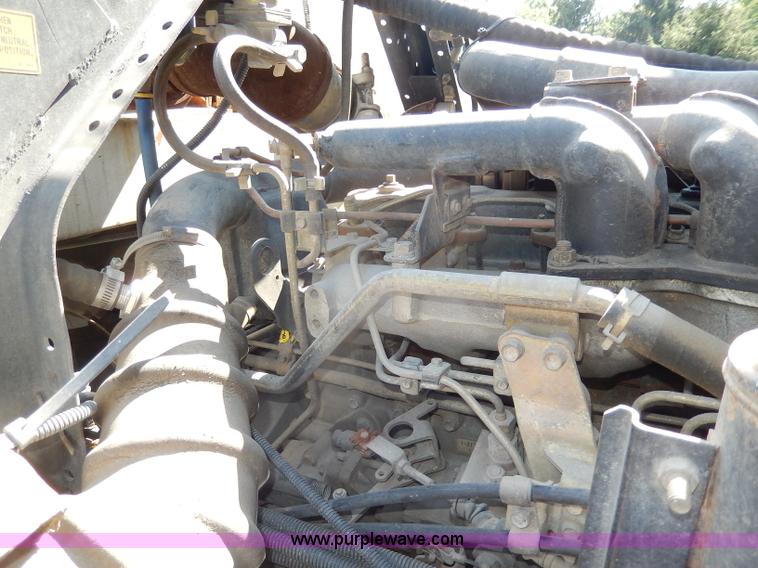 image for item I4304 1992 Isuzu FVR7MF water truck