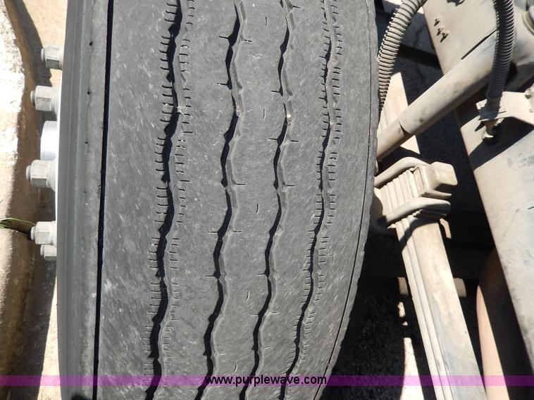 image for item I4304 1992 Isuzu FVR7MF water truck