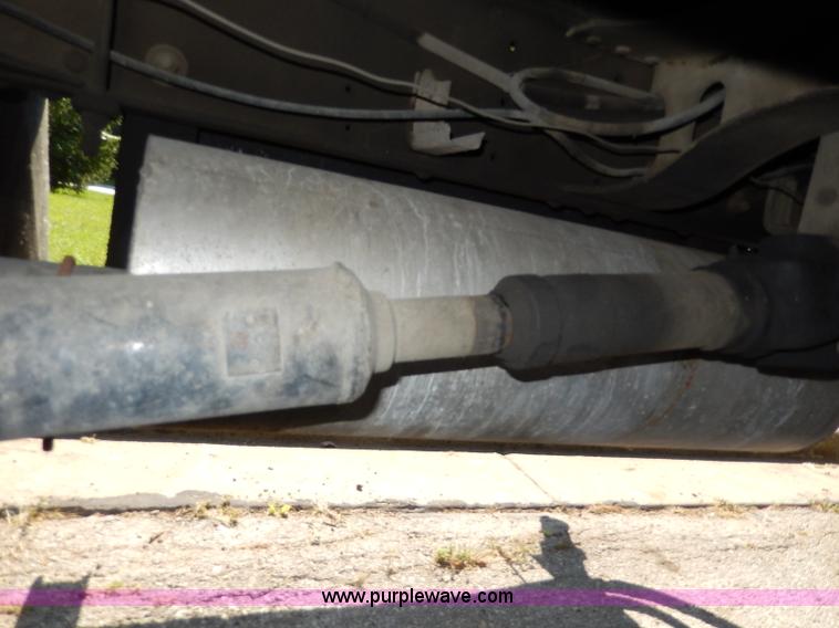 image for item I4304 1992 Isuzu FVR7MF water truck