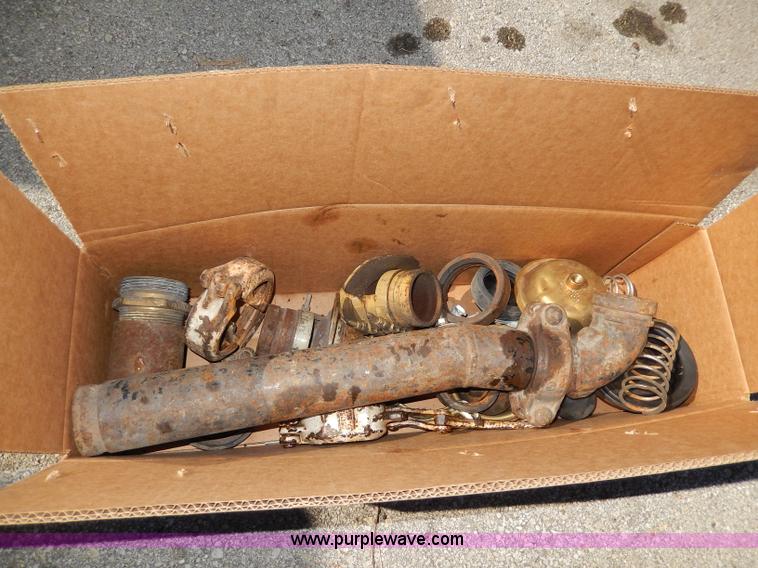 image for item I4304 1992 Isuzu FVR7MF water truck