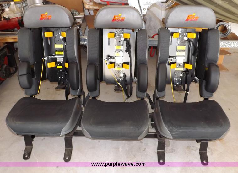 image for item I7502 Ziamalic Corp walkway bracket seating