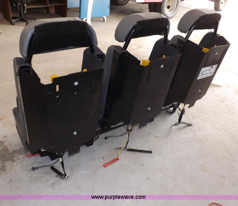 image for item I7502 Ziamalic Corp walkway bracket seating